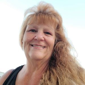 Meet your Posher, Gina